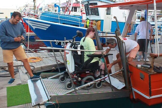 3-Hours Shared Tour to Accessible Boat en Canary Island - Ocean time for snorkeling-style viewing and wildlife spotting
