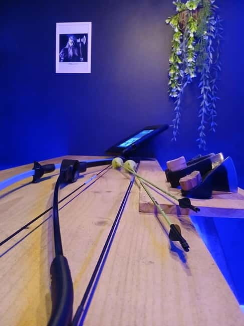 AXE THROWING TENERIFE - Your 1-Hour Session: What Happens From Start to Finish