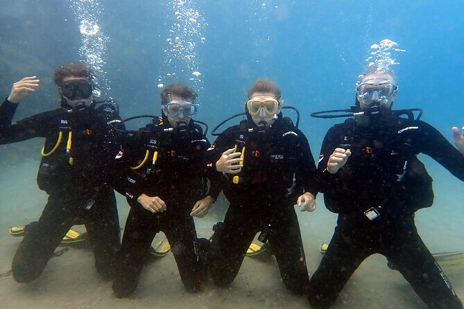Discover Scuba Diving . First Experience underwater - Meeting logistics: easy access from public transportation