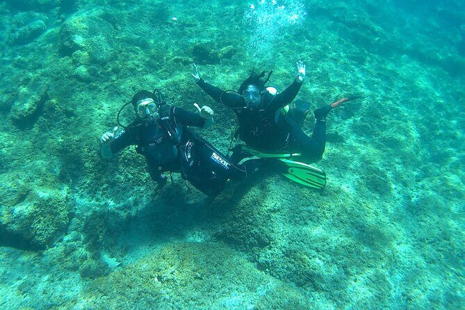 Discover Scuba Diving in Tenerife - Who the instructors are like: English support and first-timer coaching