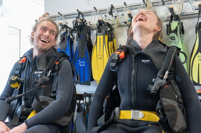 Discover Scuba Diving, Playa de las Americas - The Underwater Volcanic Rock Formations: How to Look Without Getting Overwhelmed