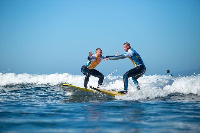 Group Surf Lessons - Key Things That Make This Surf Lesson Work