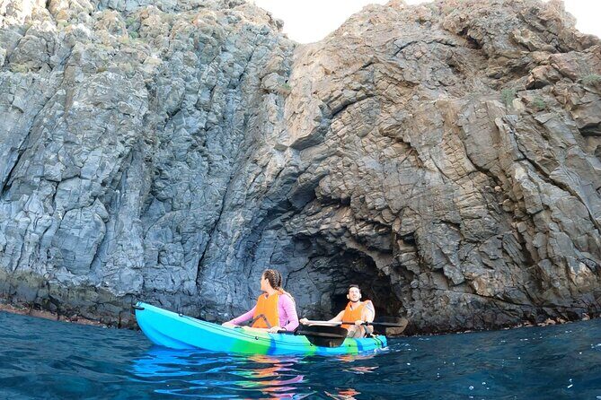 Guided Kayak Tour From Los Cristianos Beach Tenerife - What the guides focus on (and why it feels reassuring)
