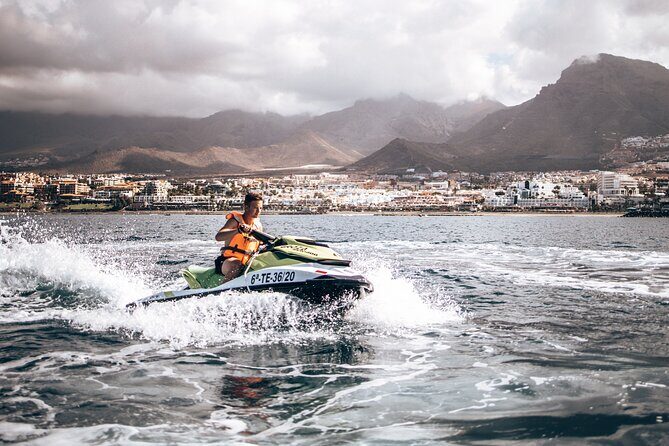 Jet Ski Experience in Tenerife, Las Galletas with Flash Jet Ski - How the guides keep it fun and safe for beginners