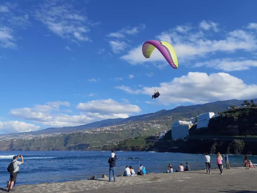 Paragliding in Puerto de la Cruz: start from 2200m high - What You Do Before Takeoff: Running Briefly and Staying Inside the Rules