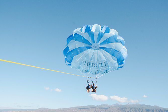 Parascending in Tenerife - Safety briefing, life vest, and how the team handles you