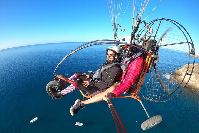 Paratrike Flight in Costa de Adeje with the World Champion - Stop 4: Golf Costa Adeje for the finish panorama