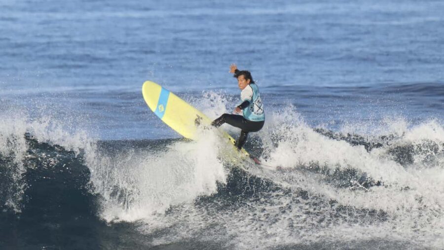 Playa de Las Americas: Surfing Group Lesson with equipment - Private Group Option: Best for Families and Friends