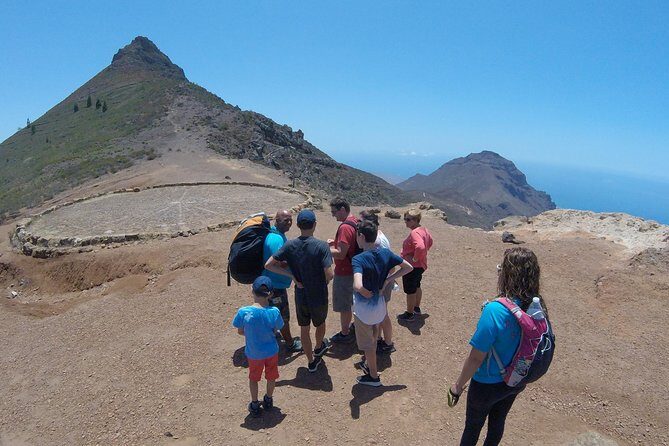 Premium Paragliding in Tenerife : Photos, videos and pickup included - Stunt included when conditions allow: how the fun level works