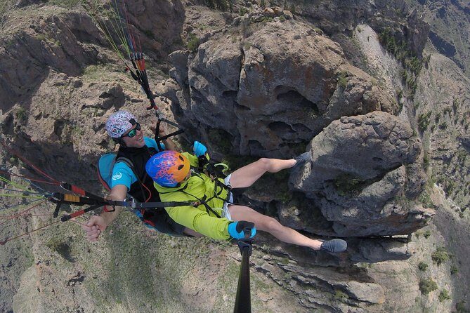 Premium Paragliding in Tenerife : Photos, videos and pickup included - The memory package: Gorpo photos/videos plus optional Insta360 and edited clips