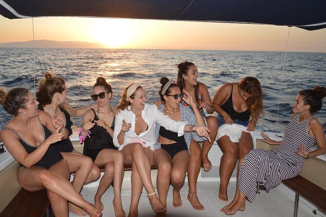 Private Charter: Yacht Rental in Tenerife (Adeje) - Private 2-hour sailing from Club Náutico Puerto Colón de Adeje