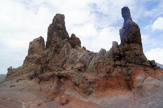 Private excursions for cruise-ship passengers - Entering Teide National Park: visitor center, viewpoints, and photo time