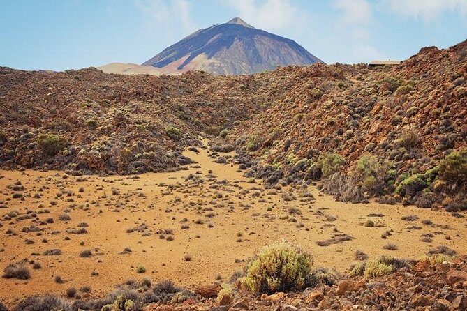 Private excursions for cruise-ship passengers - Mount Teide facts that make the views click at 3,718 meters