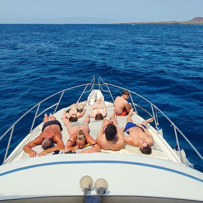Private Yatch Amalfi Cinco - Where the day starts: Marina South and Gate n°2