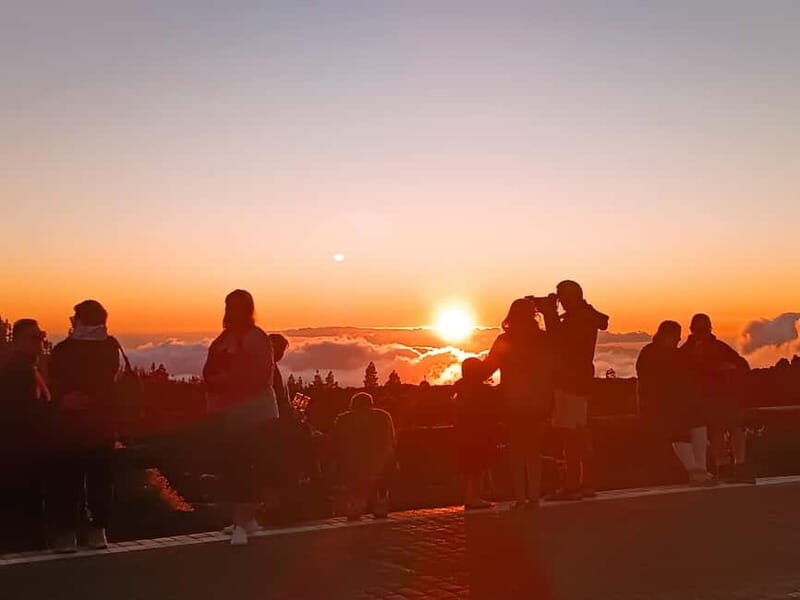 Puerto Cruz: VIP Teide Sunset & Stars, Guachiche Lunch+Cava - Should you book this Teide Sunset & Stars experience?