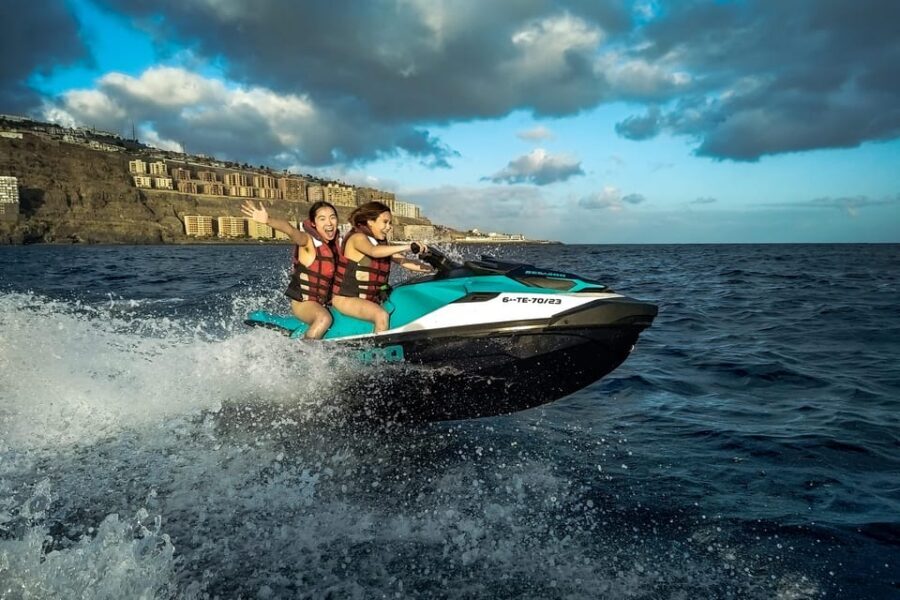 Ride the Atlantic Ocean - Who this jet ski in Radazul is best for