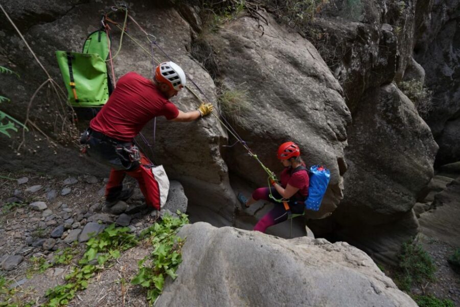 Santa Cruz de Tenerife: Vilaflor Canyoning Tour - What to pack for a dry canyon: warm layers, solid grip, and fuel