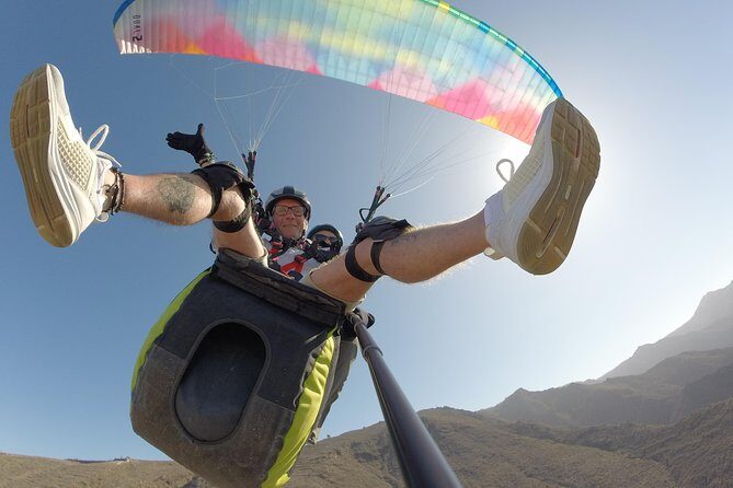 Tandem Paragliding Flight in South Tenerife - In the air: 15–20 minutes that feel longer than they should