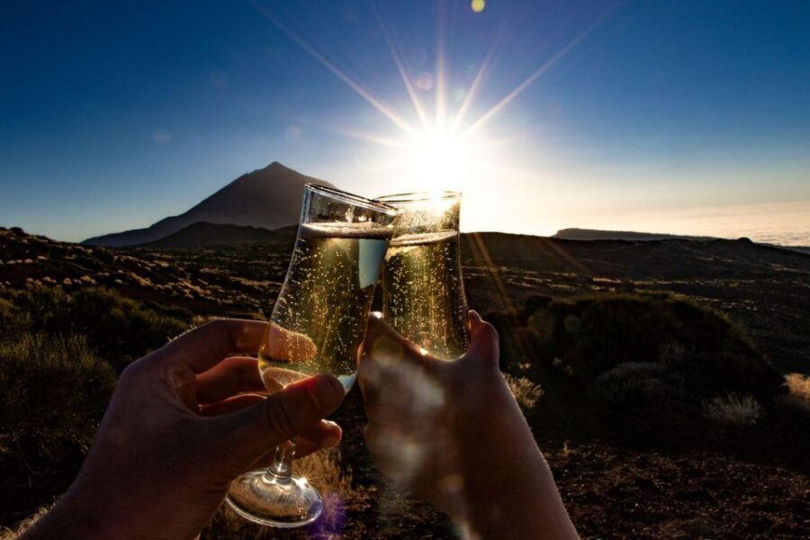 Teide: Guided Sunset & Stargazing Tour by Night with Dinner - Teide’s Sunset: The Moment Everything Changes