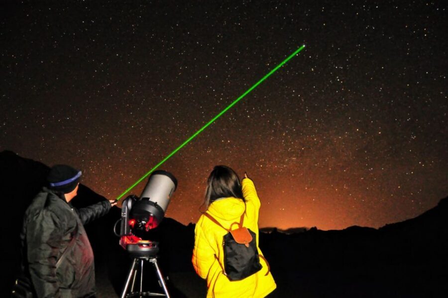 Teide National Park: Sunset & Stargazing Safari with Dinner - The telescope and laser stargazing session: how they make the sky click