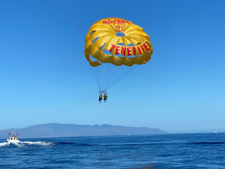 Tenerife Costa Adeje Parasailing - First impressions in Puerto Colón: where the parasailing starts
