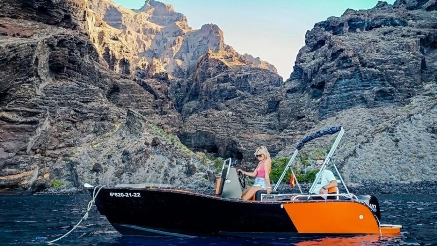 Tenerife: Discover Los Gigantes While Navigating a Boat - Quick Hits: What Makes This Los Gigantes Boat Trip Worth Your Time