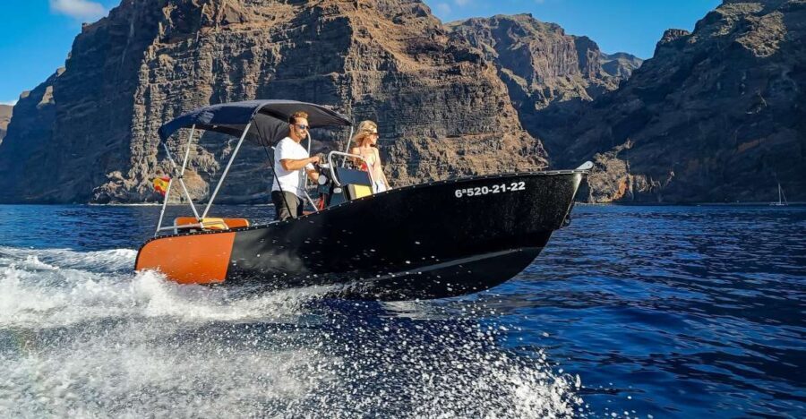 Tenerife: Discover Los Gigantes While Navigating a Boat - Los Gigantes Marina to Open Water: How the Day Feels on the Boat