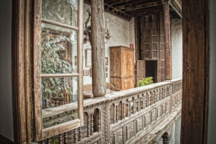 Tenerife: La Casa de Los Balcones Entrance Ticket - The former owners’ antiques and what they teach you