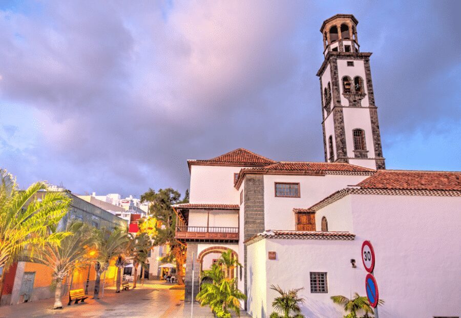 Tenerife: Private Day Tour of the Island with Hotel Pickup - San Cristóbal de La Laguna UNESCO: Old Streets with a Modern Soul