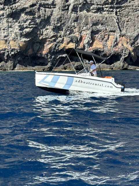 Tenerife: rent a boat without license - A license-free boat day on Tenerife’s south coast