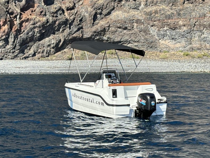 Tenerife: rent a boat without license - Snorkeling on Tenerife’s south beach: what’s included and what to plan
