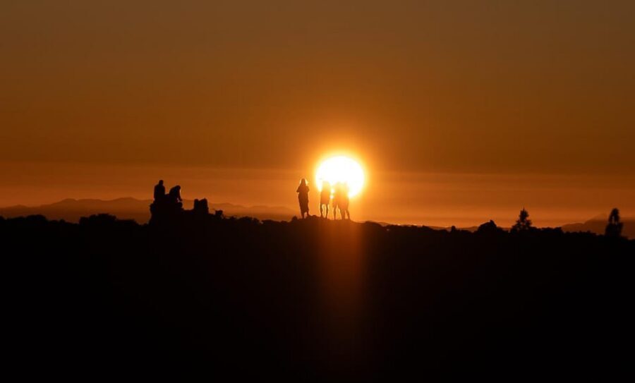 Tenerife: Teide National Park Sunset & Stargazing Tour - Teide National Park: what the guided portion is like