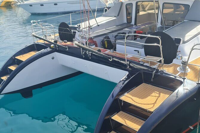 Tenerife Whale watching on private charter - Included meals and drinks: why food here is more than a perk