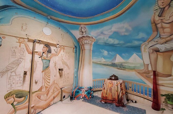 Travel in Time at El Pasaje Secreto - Should You Book This Time Travel Tour?